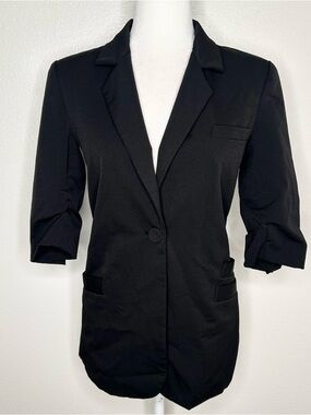 Elizabeth and James Black Single-Button Notch Lapel Blazer